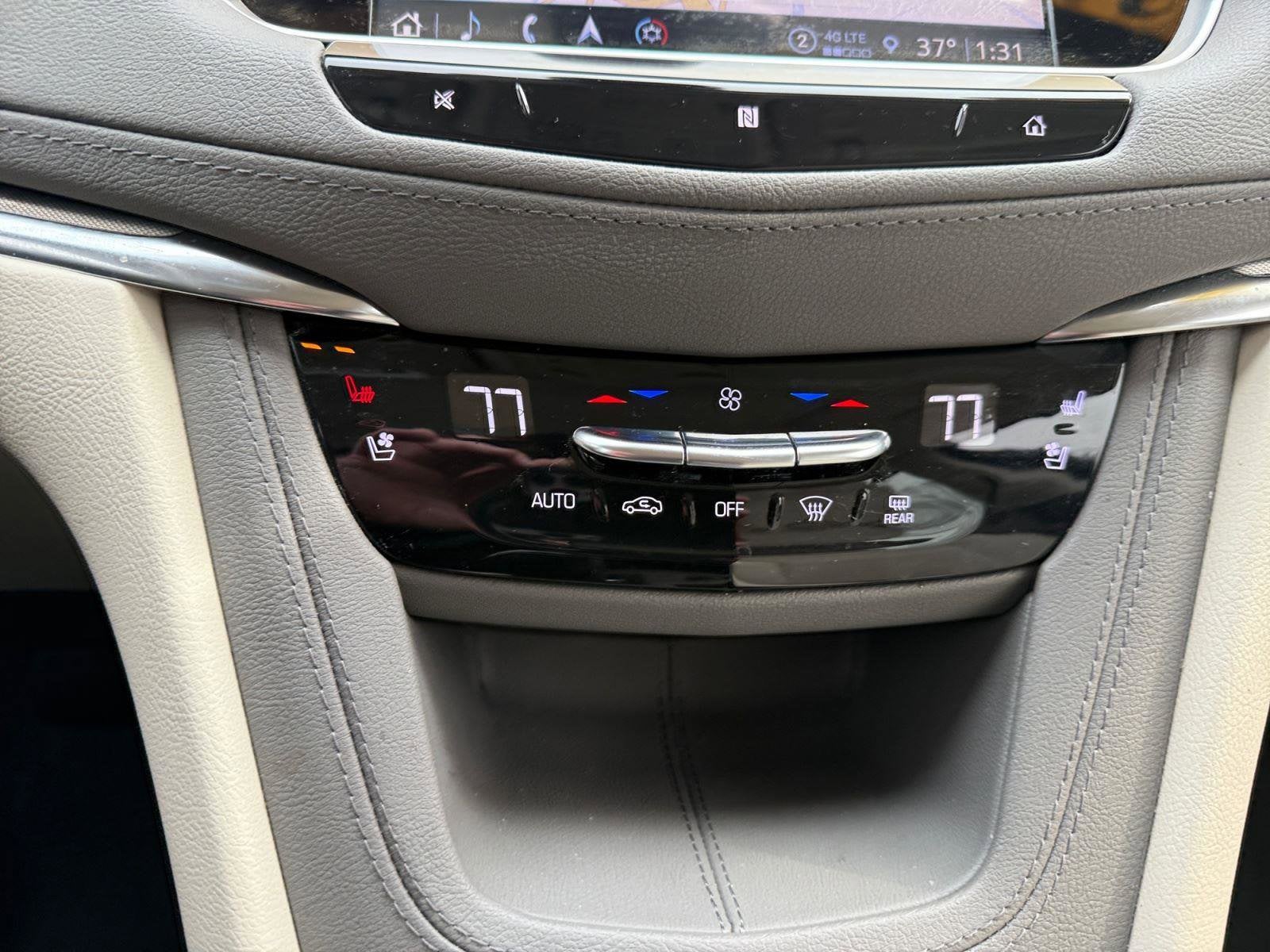 2021 Cadillac XT5 Base