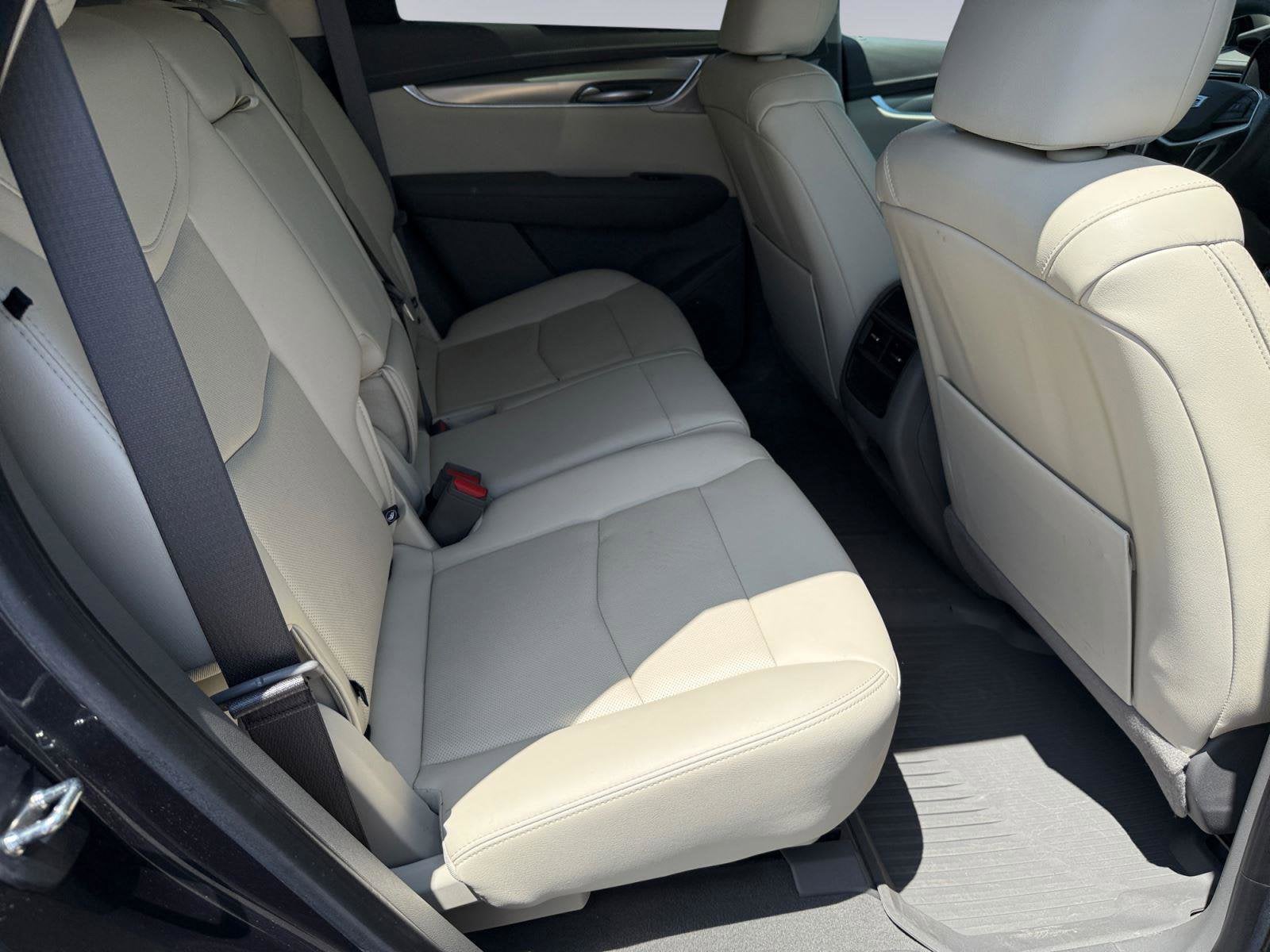 2023 Cadillac XT5 Base