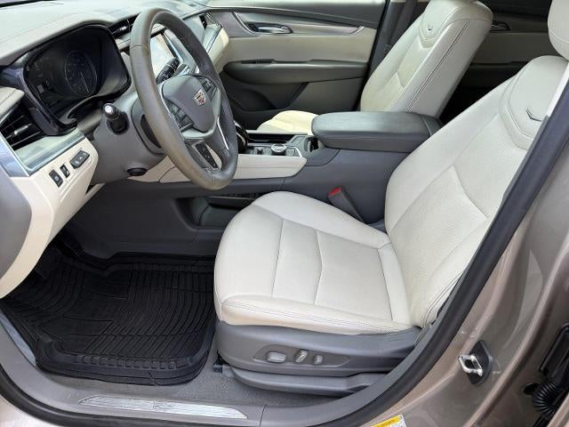2023 Cadillac XT5 AWD 4dr Premium Luxury