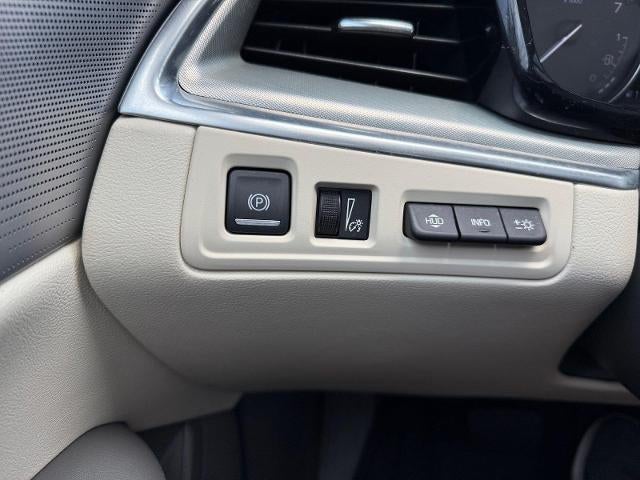 2023 Cadillac XT5 AWD 4dr Premium Luxury
