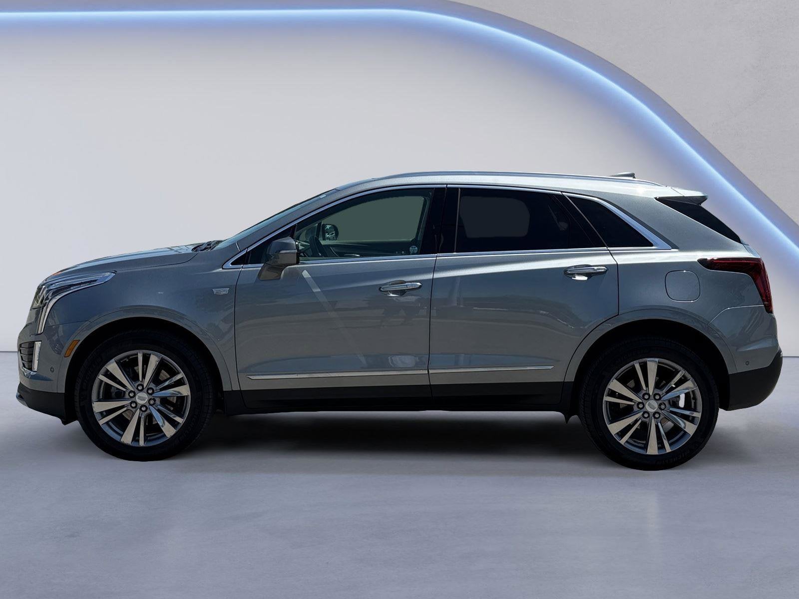 2023 Cadillac XT5 Base