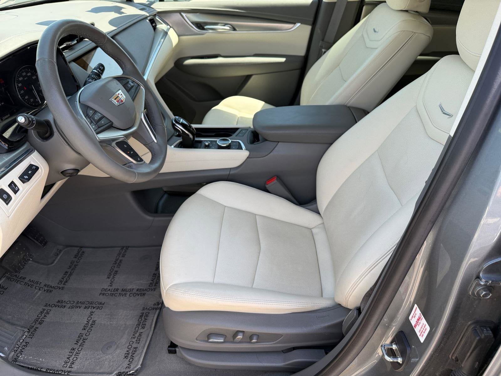 2023 Cadillac XT5 Base