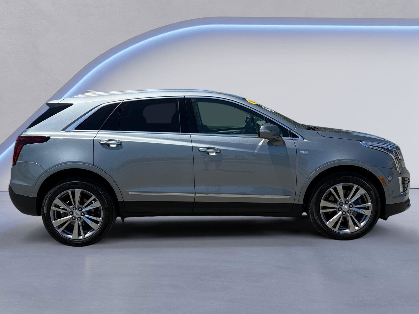 2023 Cadillac XT5 Base