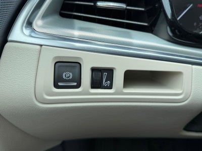 2024 Cadillac XT5 Base