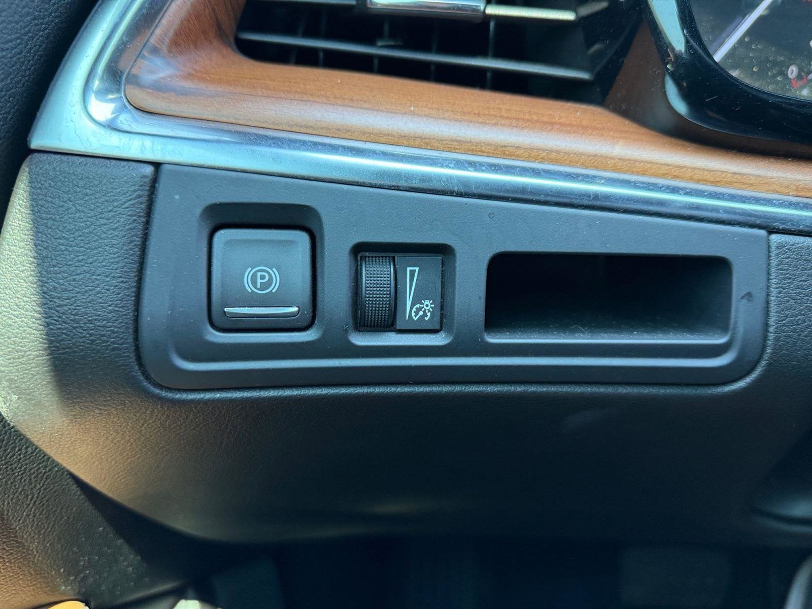 2021 Cadillac XT5 Base