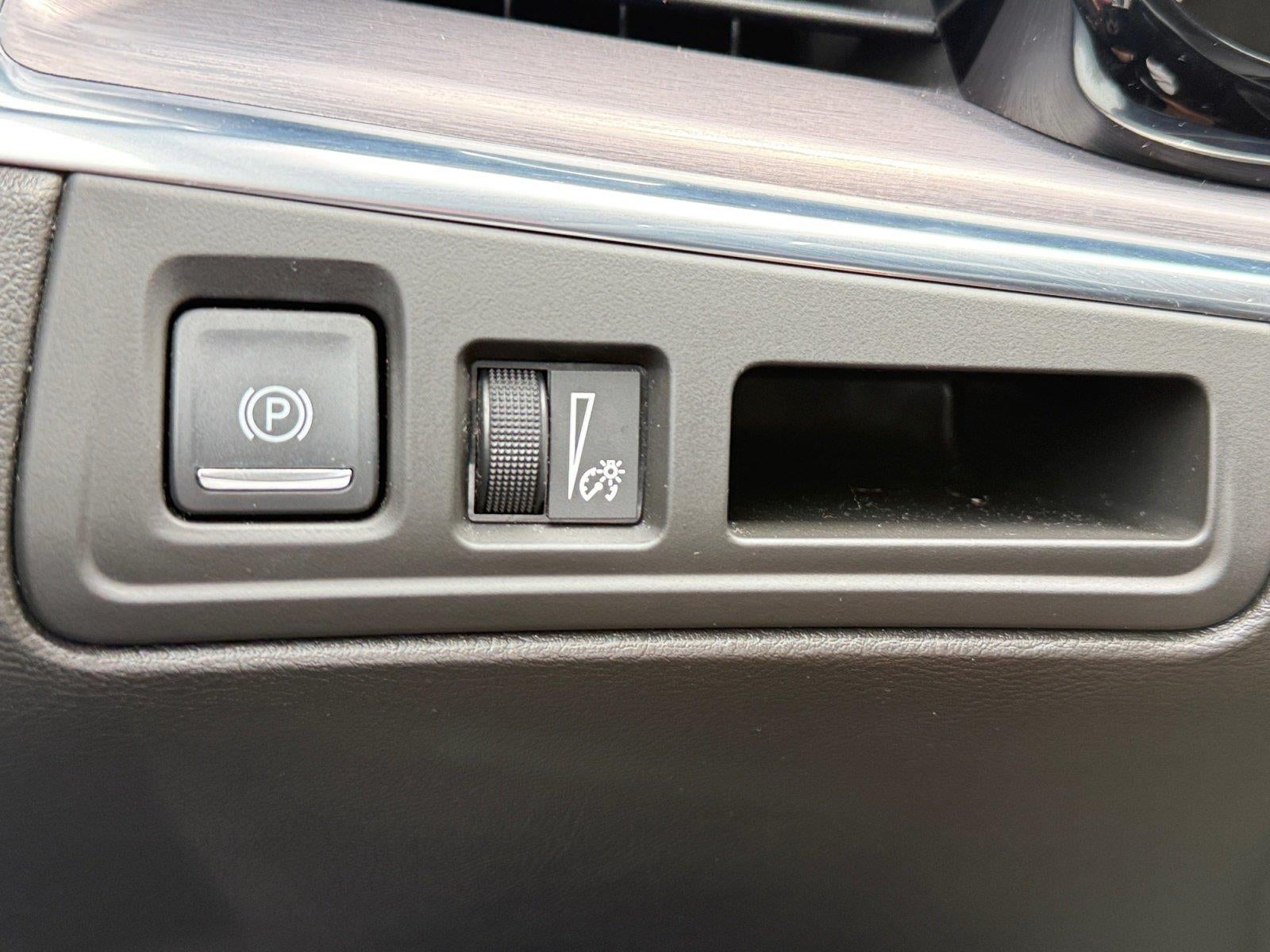 2018 Cadillac XT5 FWD 4dr Premium Luxury
