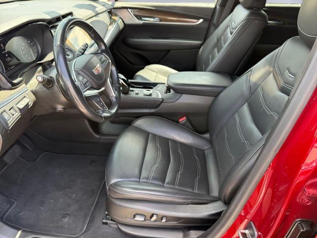 2022 Cadillac XT5 AWD 4dr Premium Luxury
