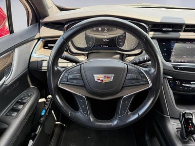 2022 Cadillac XT5 AWD 4dr Premium Luxury