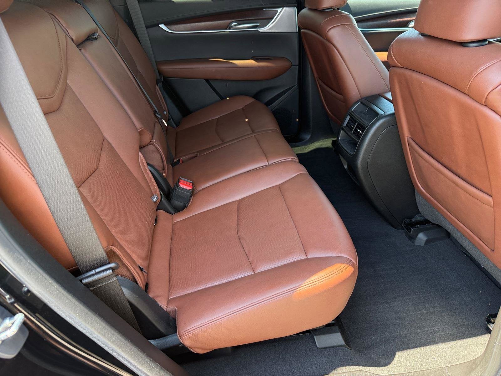 2023 Cadillac XT5 Base