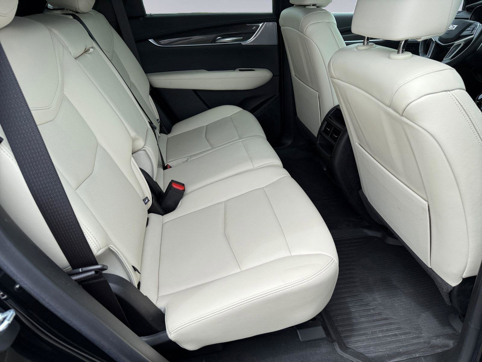 2023 Cadillac XT5 Base