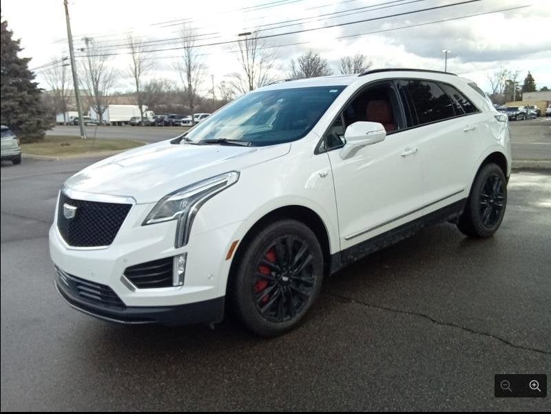 2023 Cadillac XT5 Base