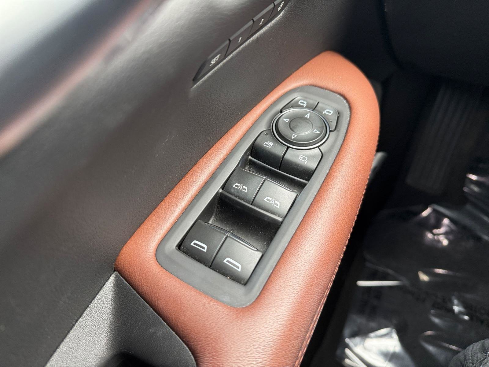 2023 Cadillac XT5 Base