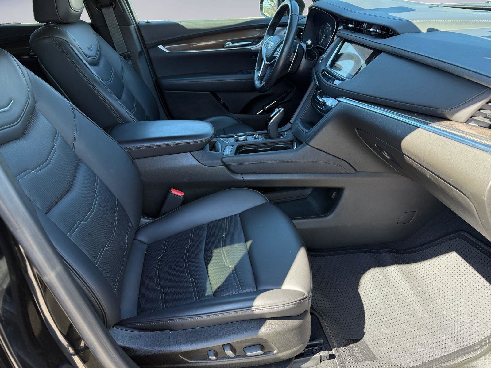 2023 Cadillac XT5 Base