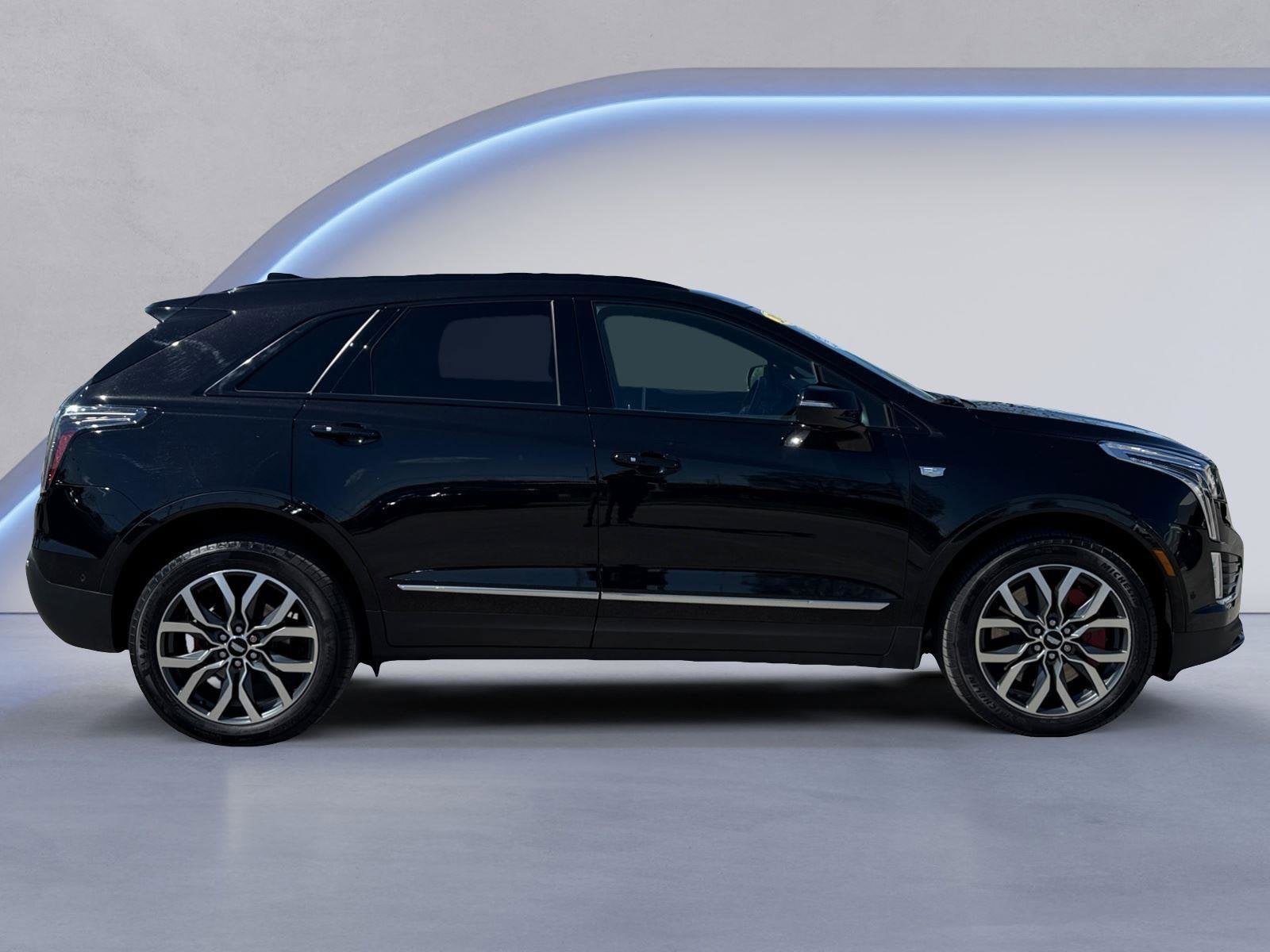 2023 Cadillac XT5 Base