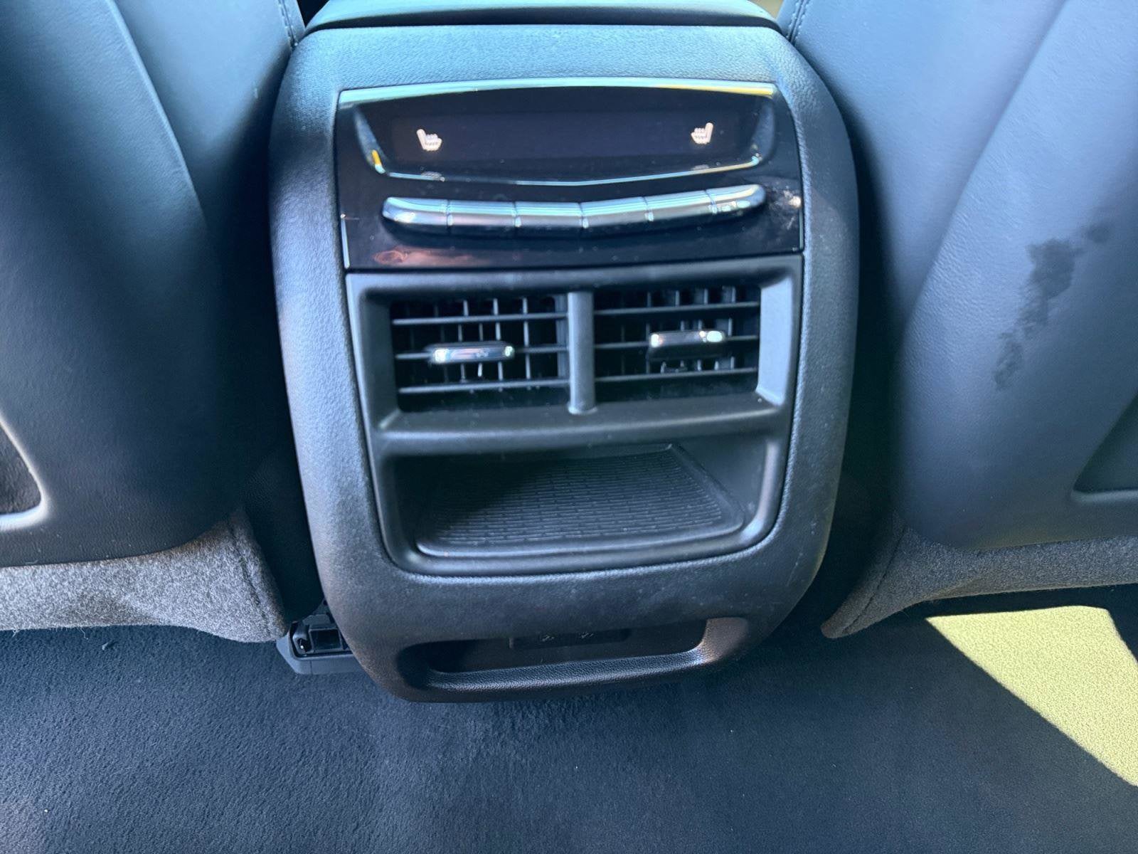 2023 Cadillac XT5 Base