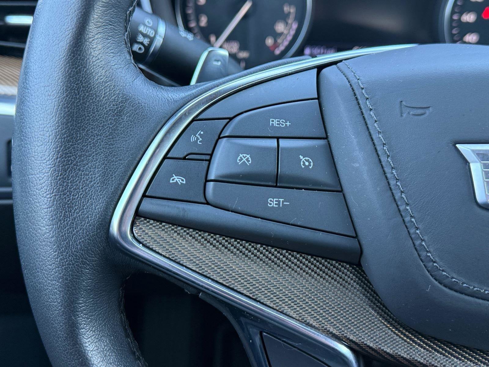 2023 Cadillac XT5 Base