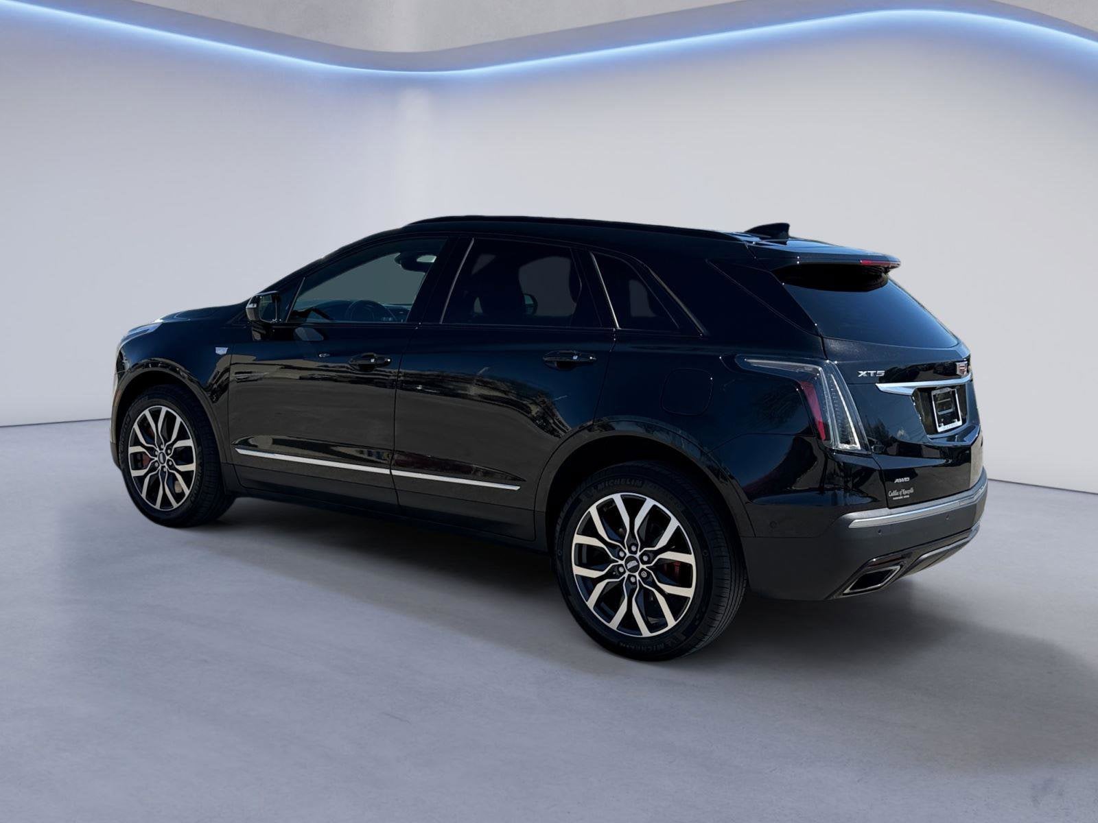 2023 Cadillac XT5 Base