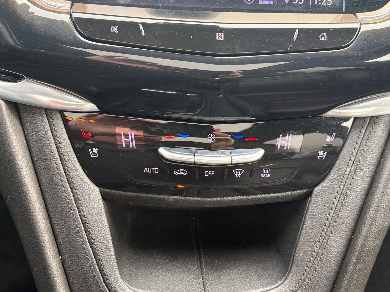 2020 Cadillac XT6 Base