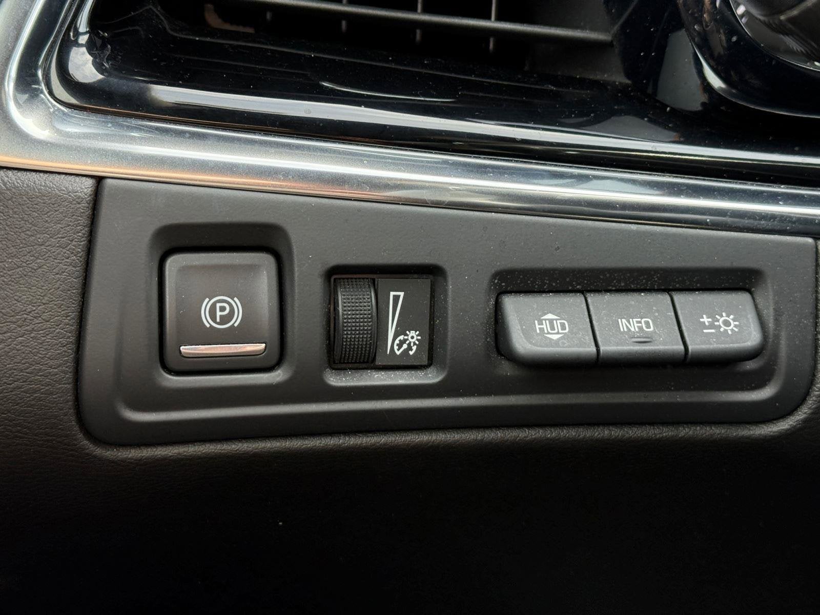 2021 Cadillac XT6 Base