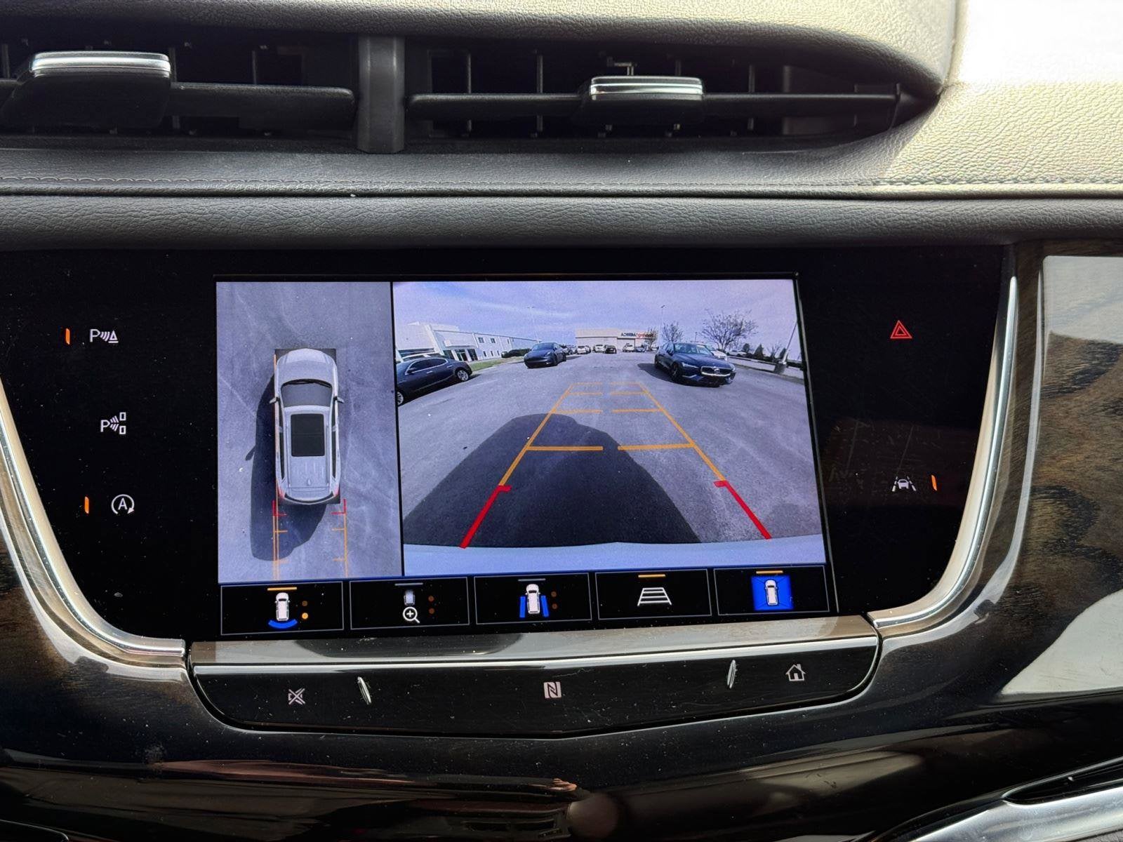 2021 Cadillac XT6 Base