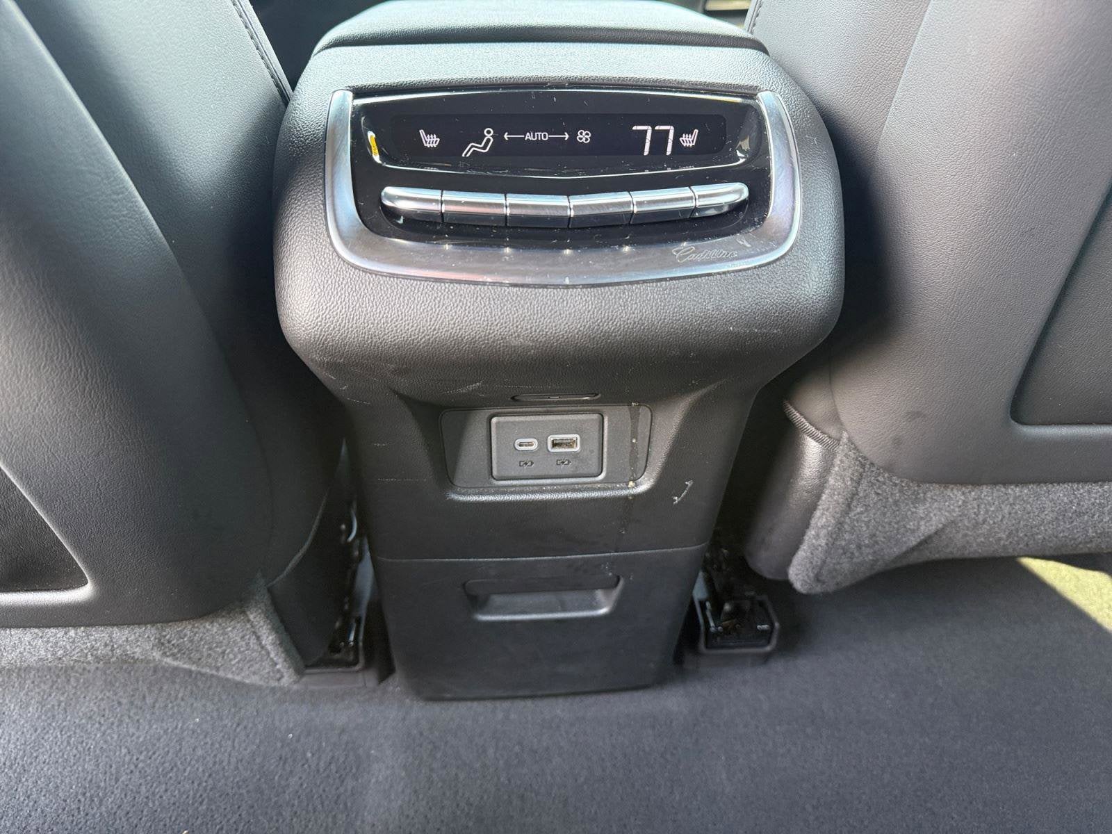 2020 Cadillac XT6 Base