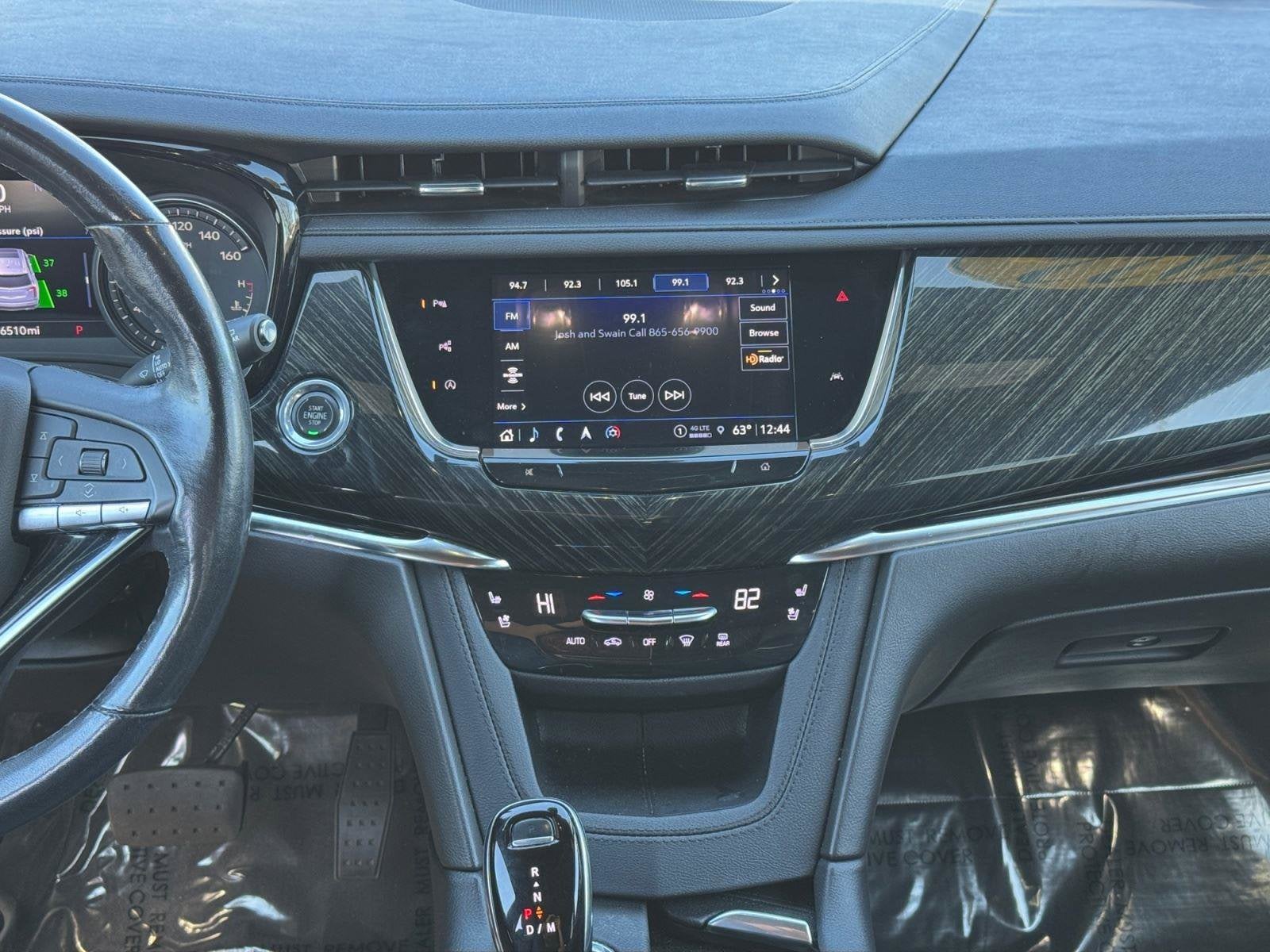 2022 Cadillac XT6 Base