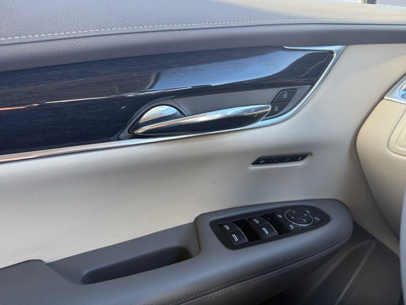 2020 Cadillac XT6 Base