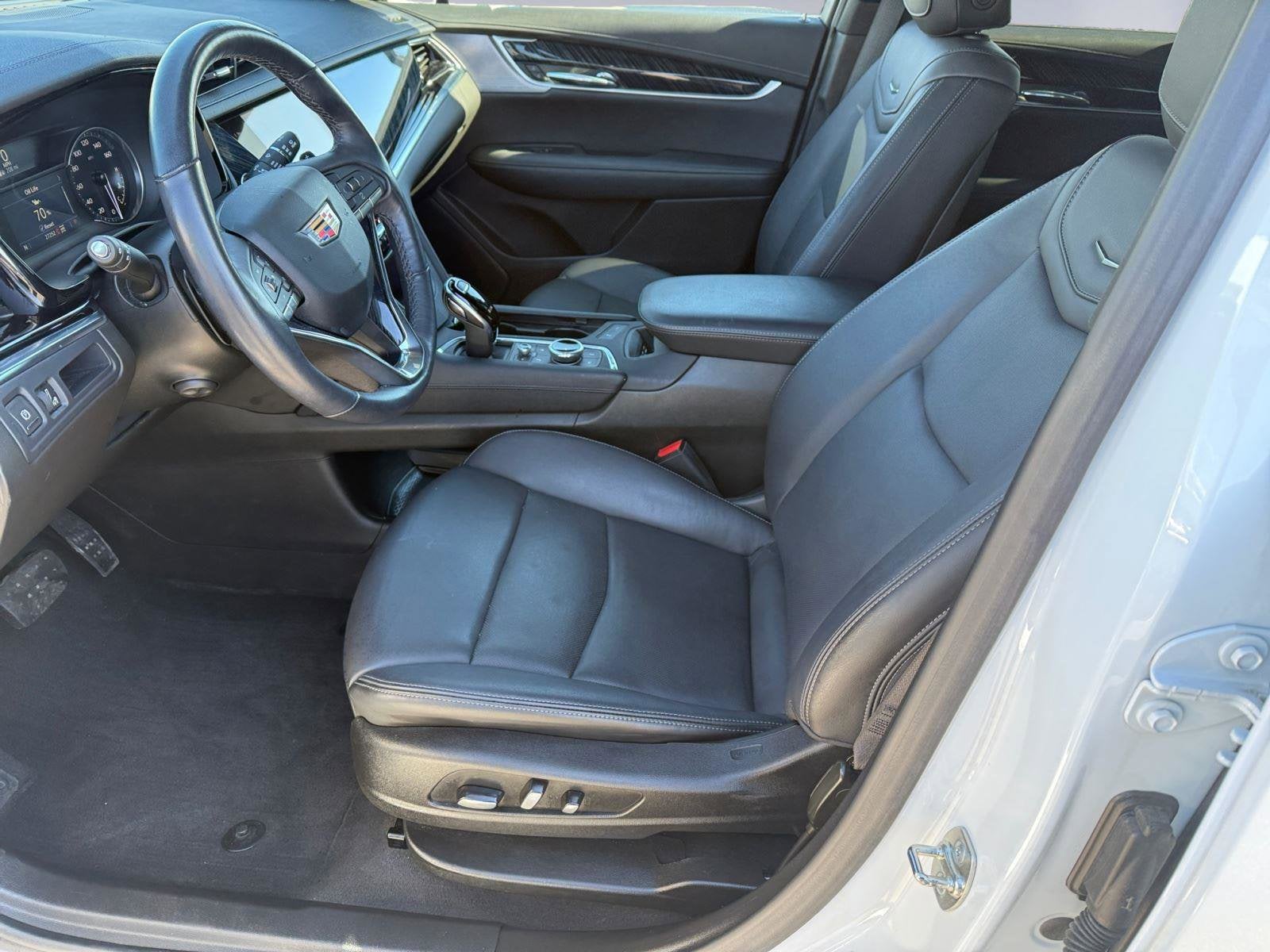 2024 Cadillac XT6 Base