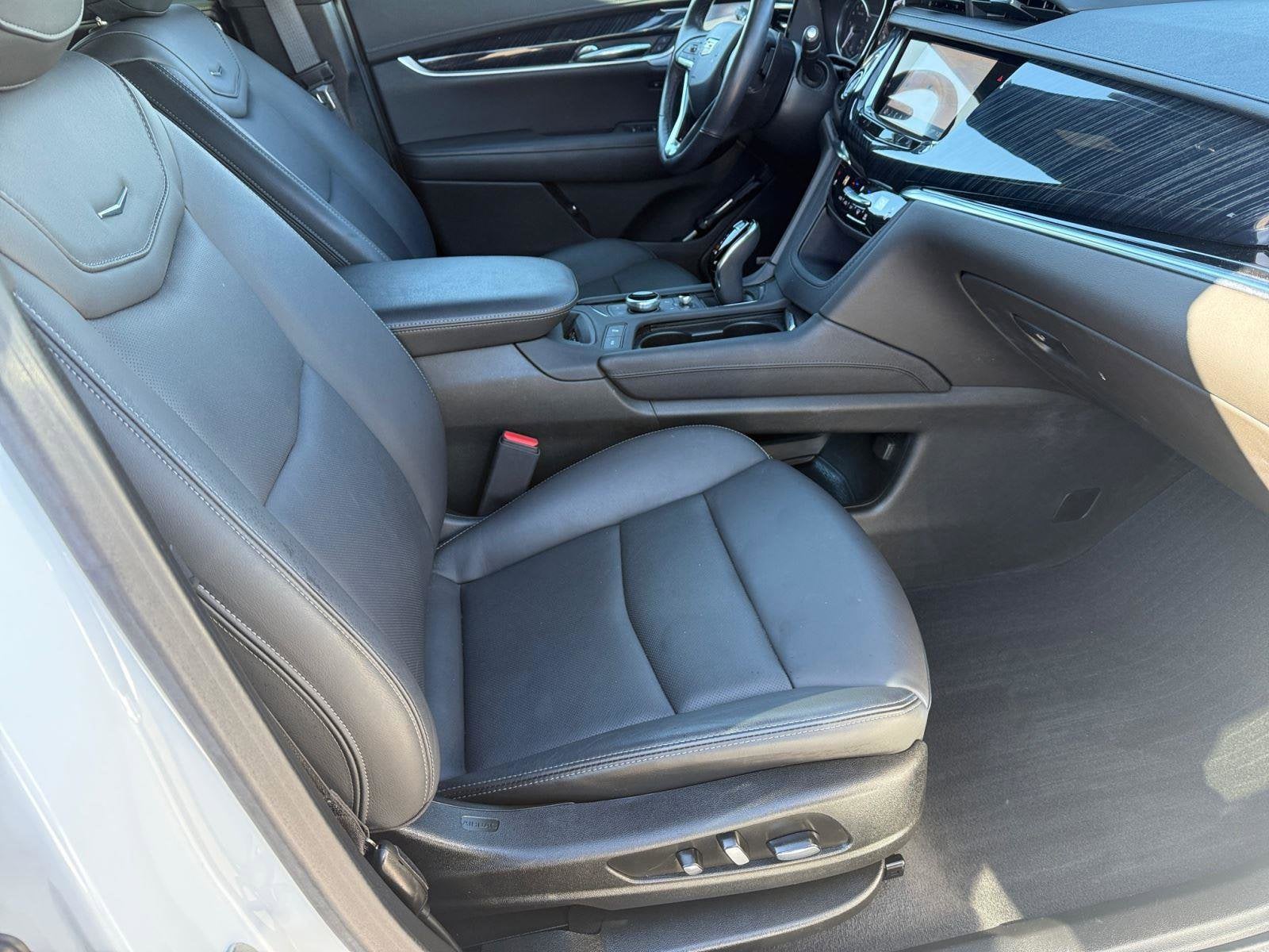 2024 Cadillac XT6 Base