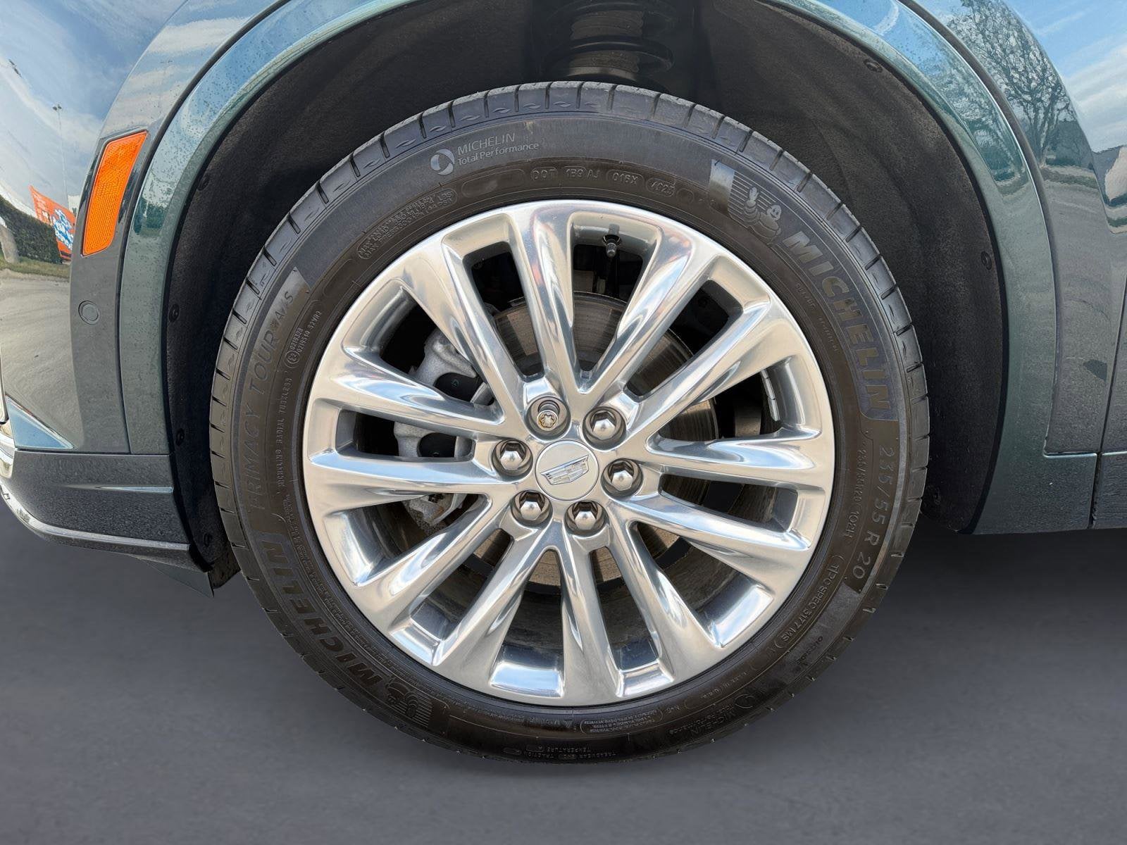 2024 Cadillac XT6 Base