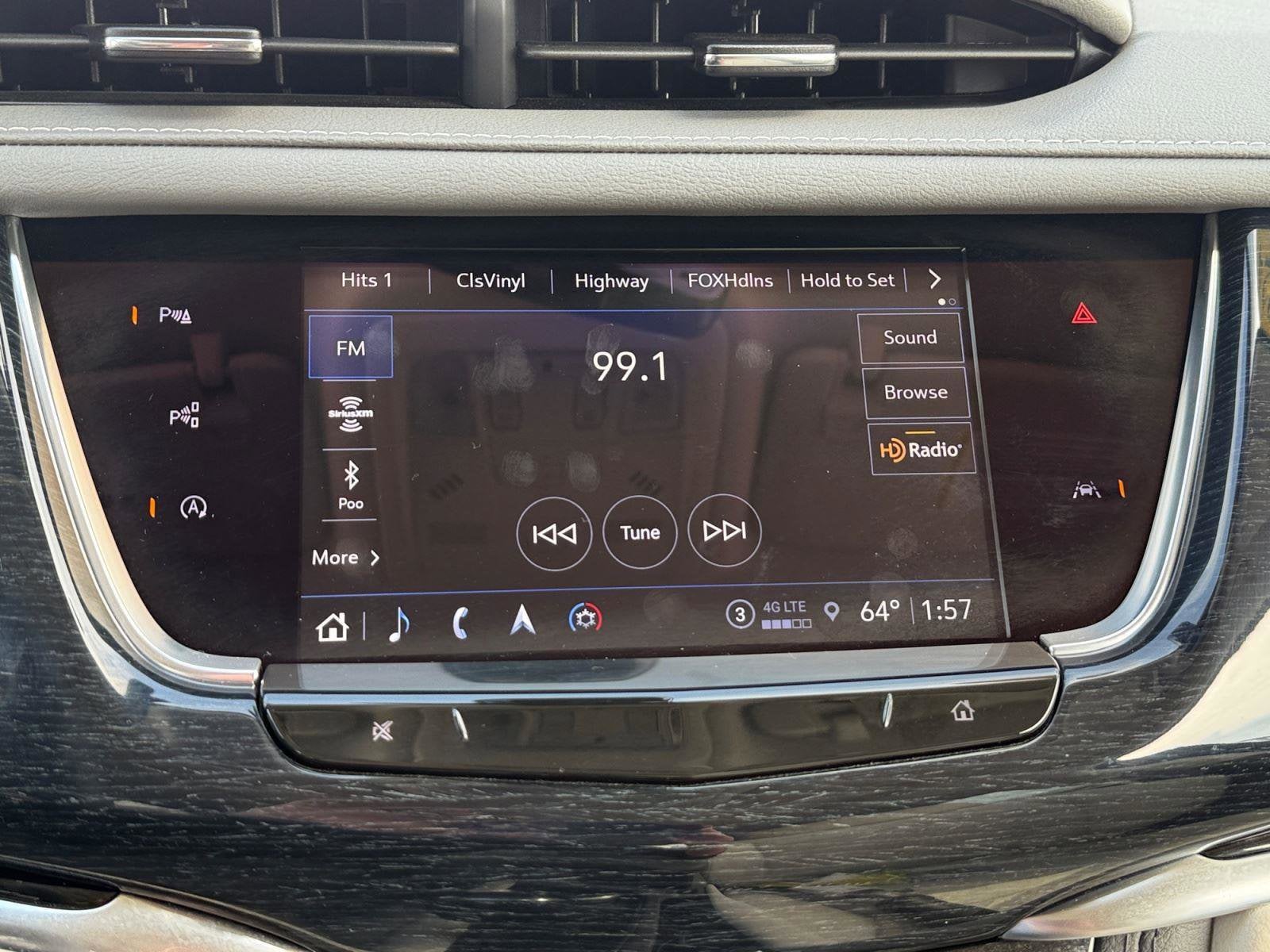 2024 Cadillac XT6 Base