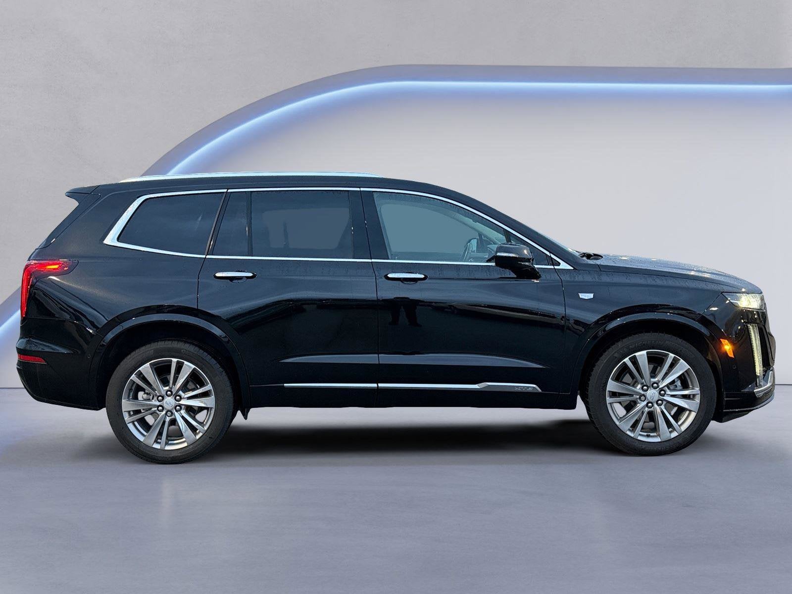 2024 Cadillac XT6 Base