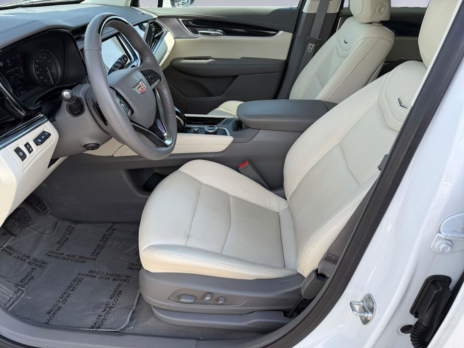 2024 Cadillac XT6 Base