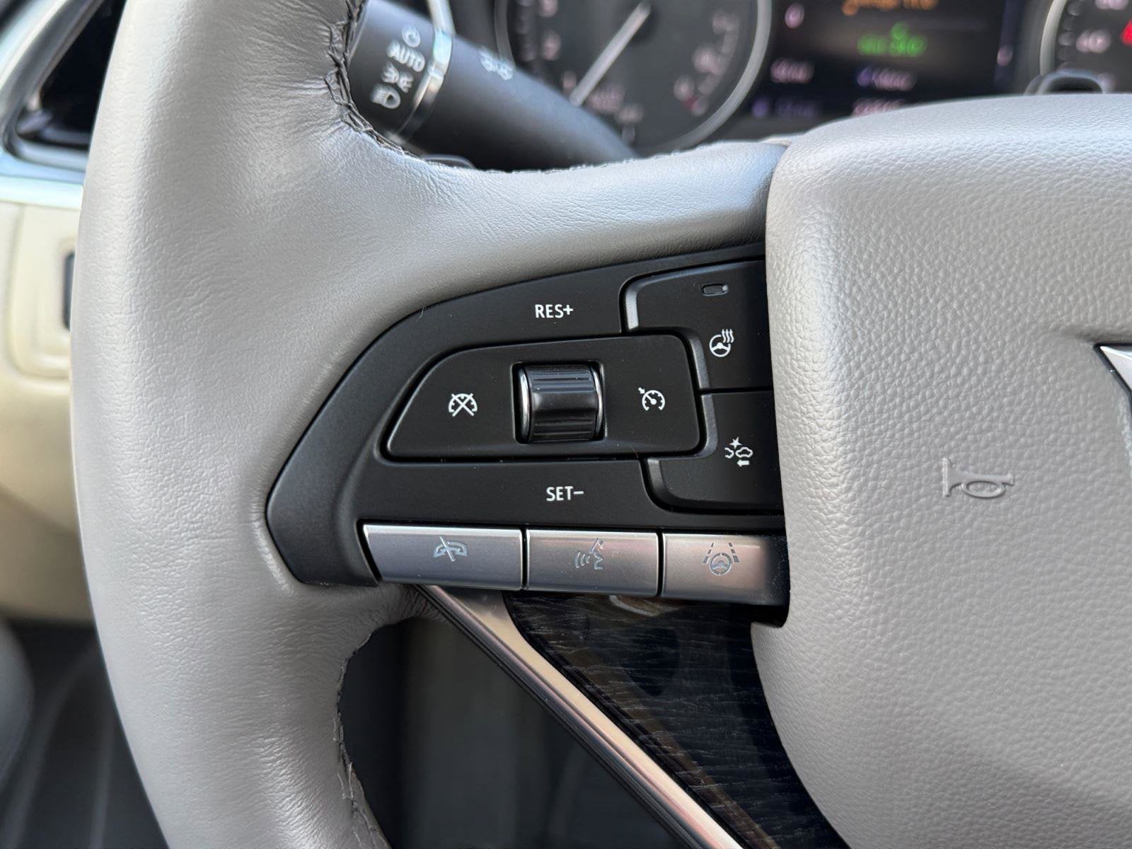 2024 Cadillac XT6 Base