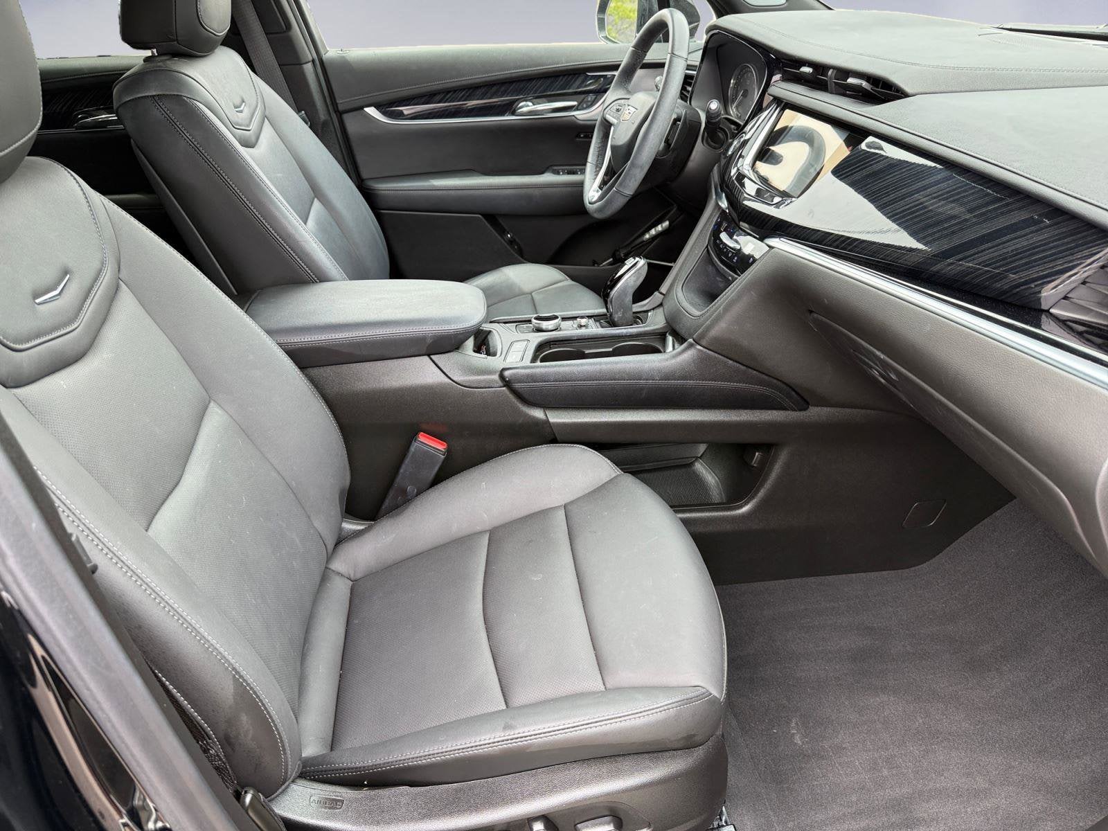 2024 Cadillac XT6 Base