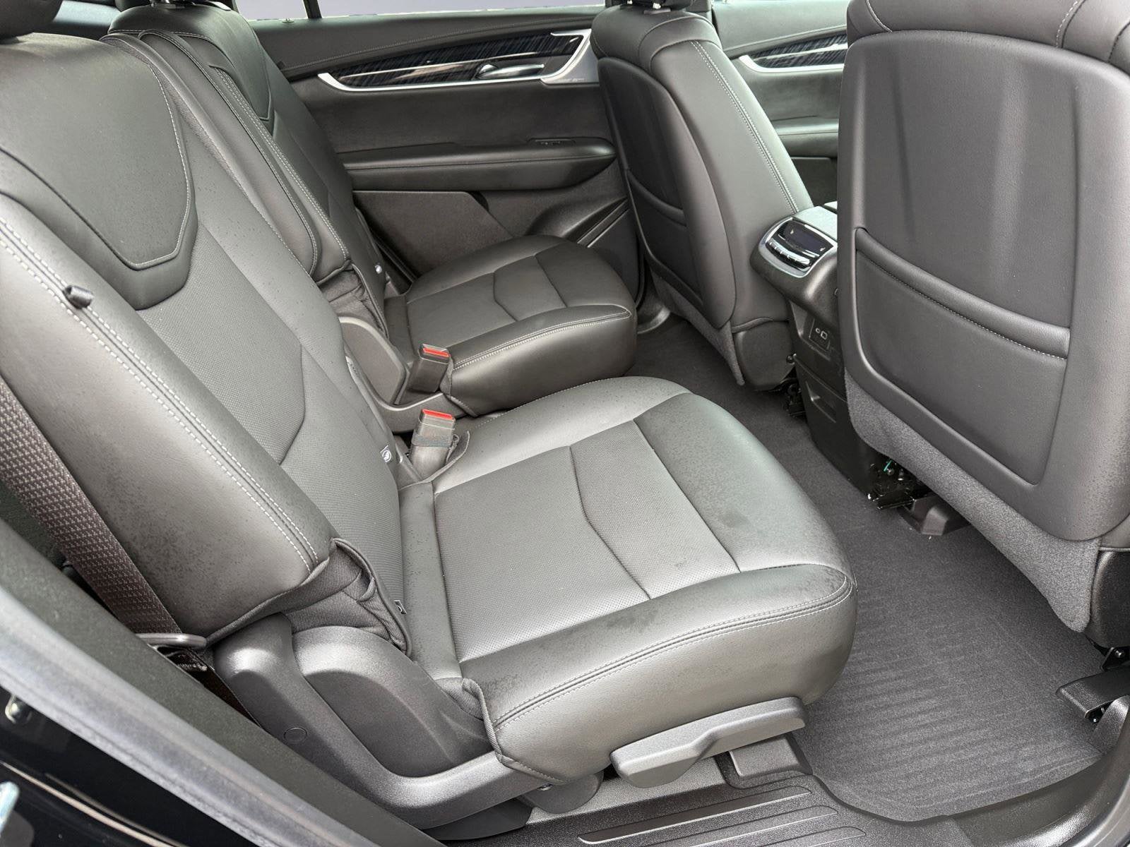 2024 Cadillac XT6 Base