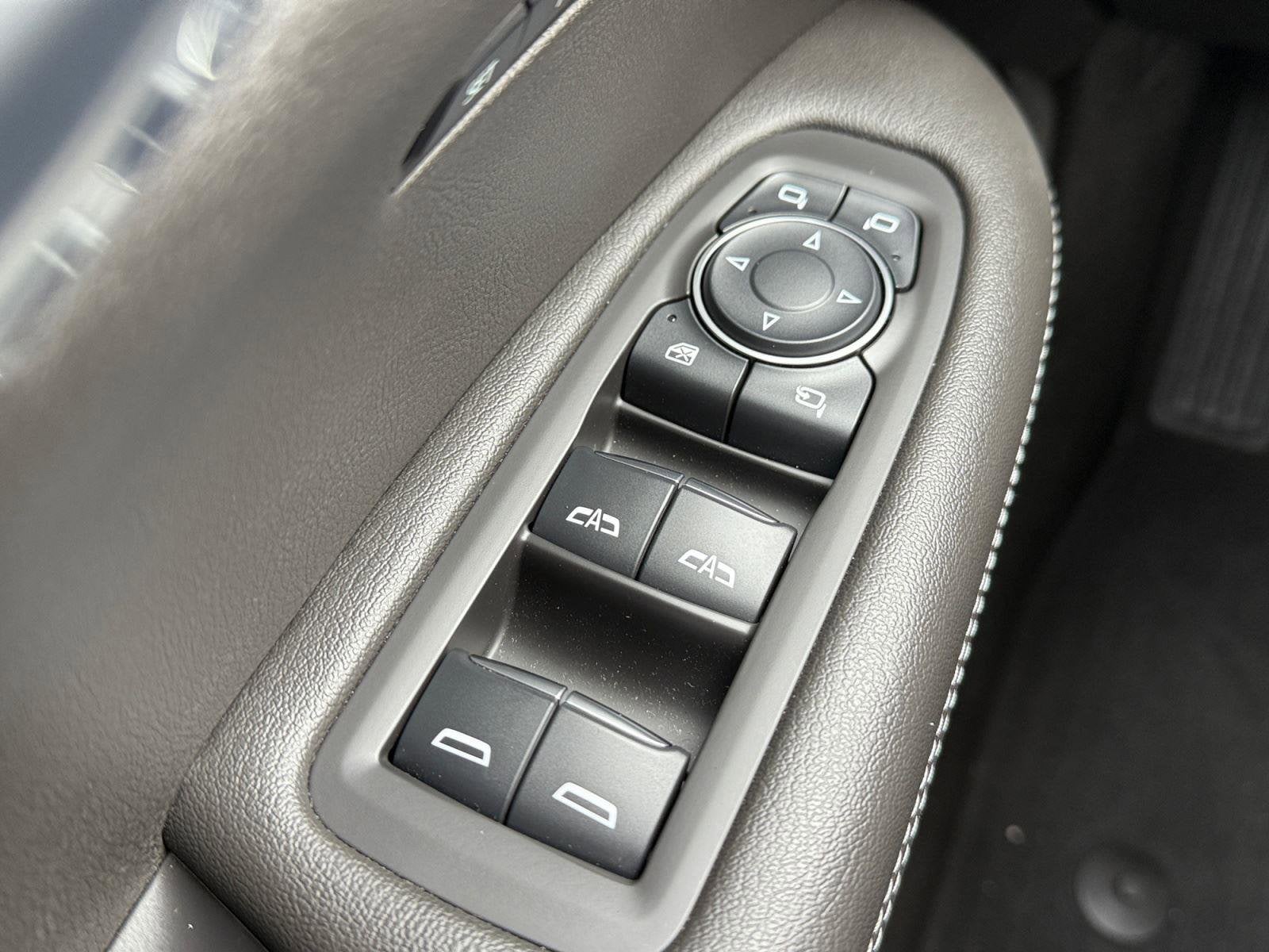 2024 Cadillac XT6 Base