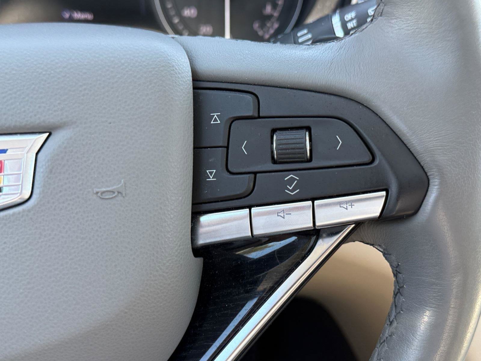 2024 Cadillac XT6 Base