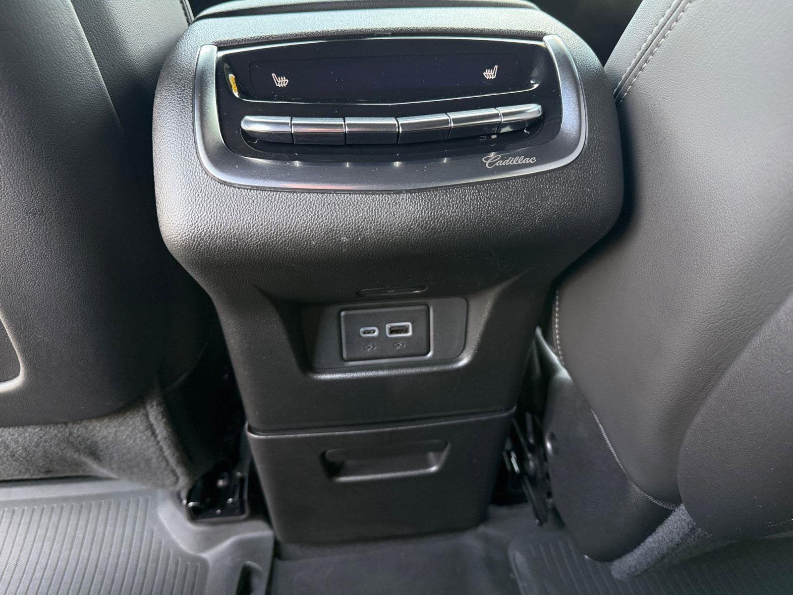 2024 Cadillac XT6 Base