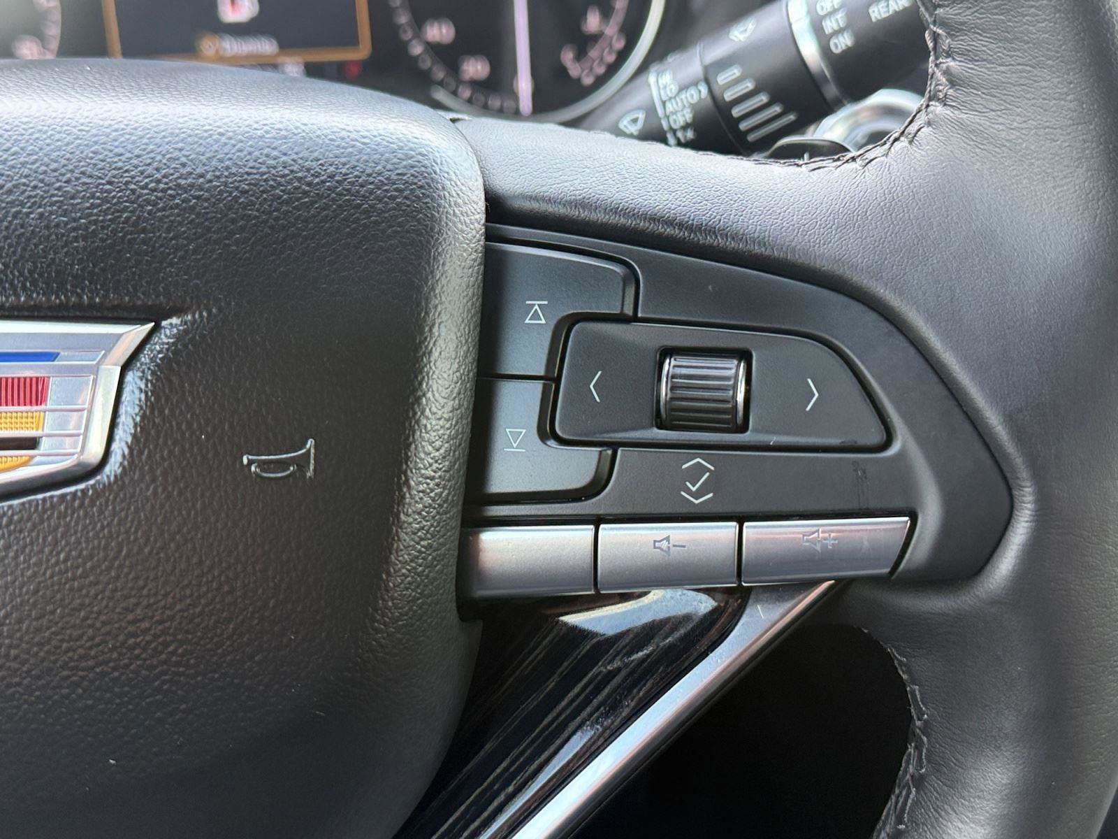 2024 Cadillac XT6 Base