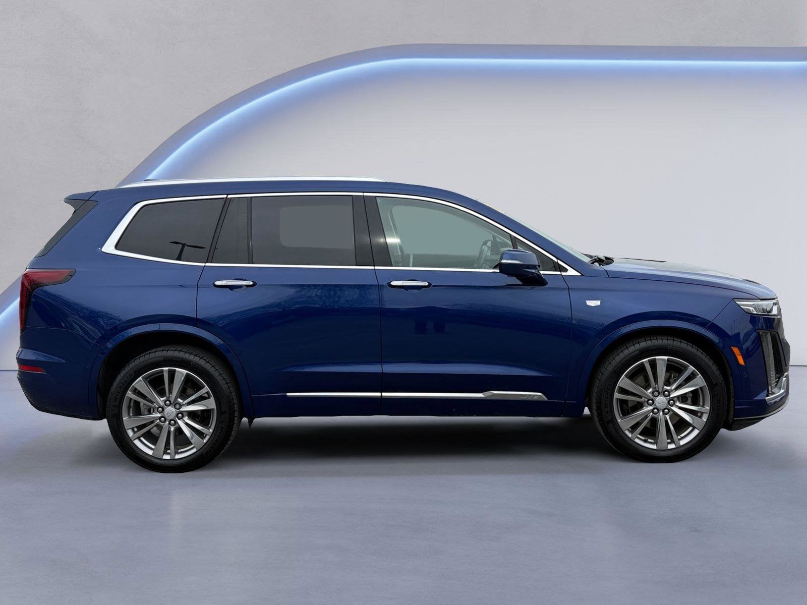 2024 Cadillac XT6 Base