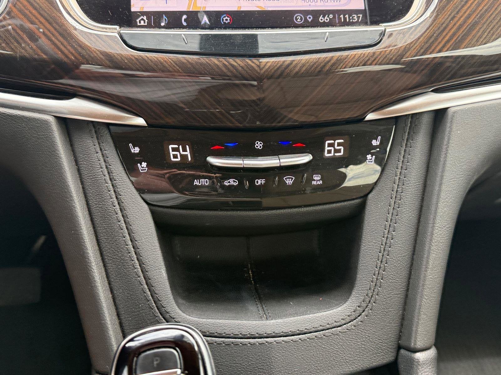 2024 Cadillac XT6 Base