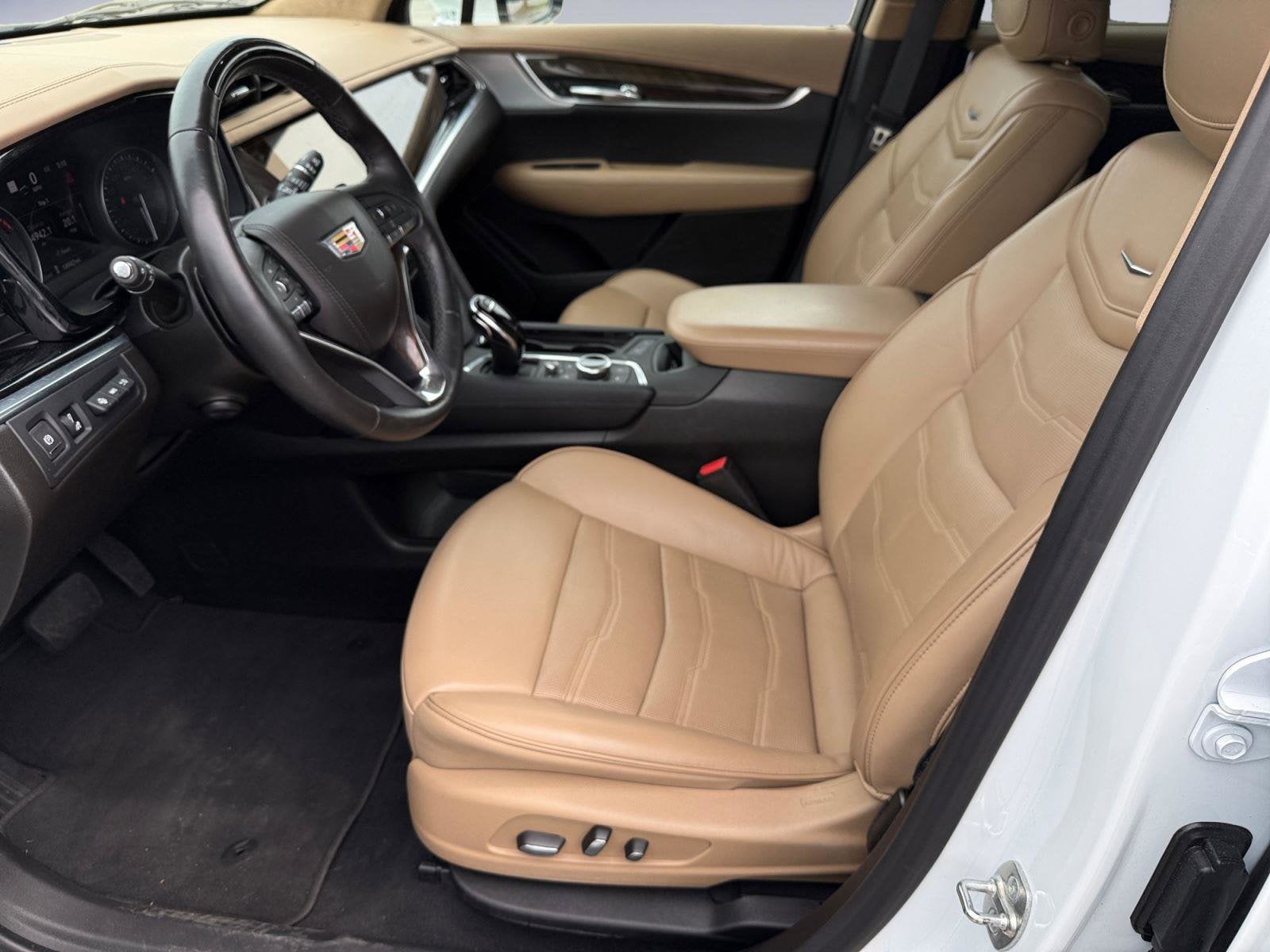 2024 Cadillac XT6 Base
