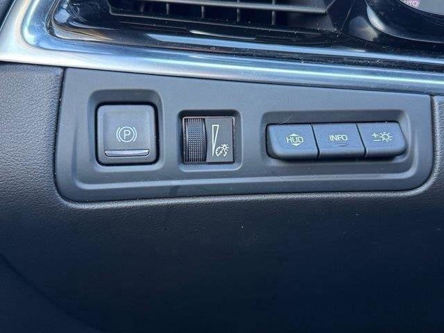 2023 Cadillac XT6 Base