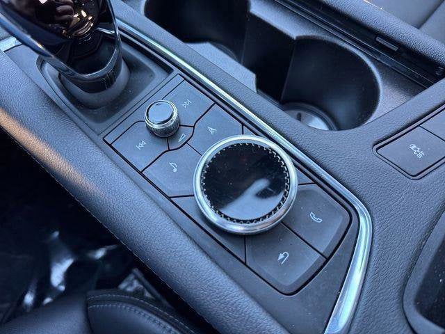 2023 Cadillac XT6 Base