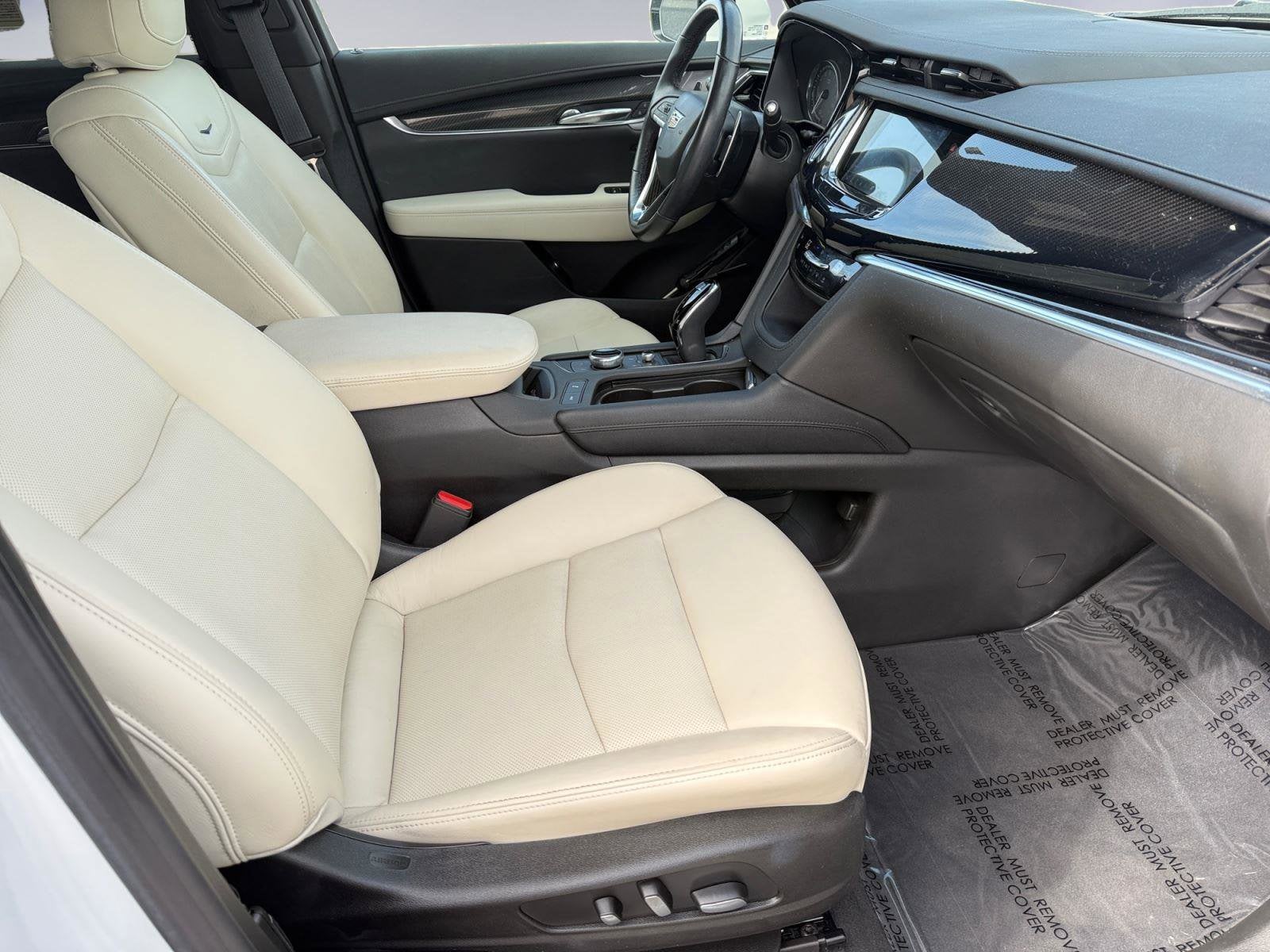 2024 Cadillac XT6 Base