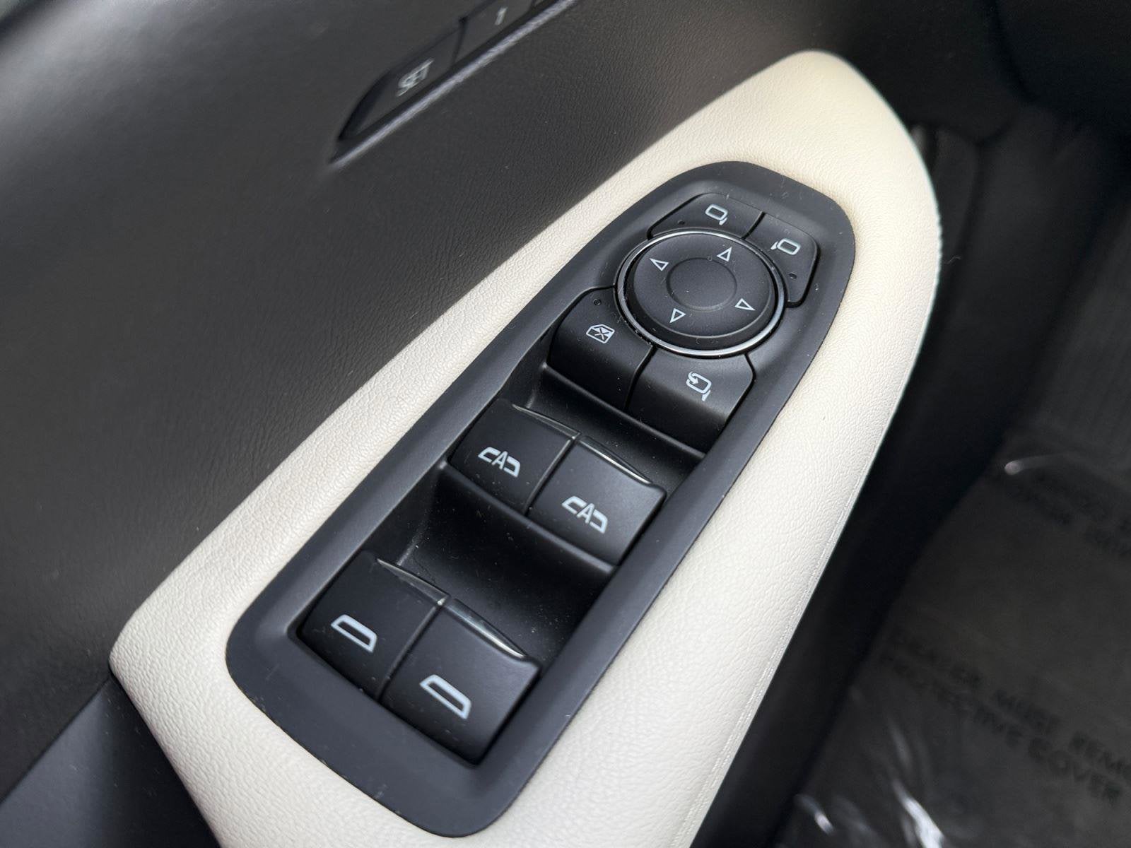 2024 Cadillac XT6 Base