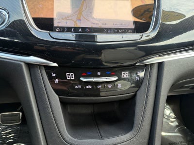 2024 Cadillac XT6 Base