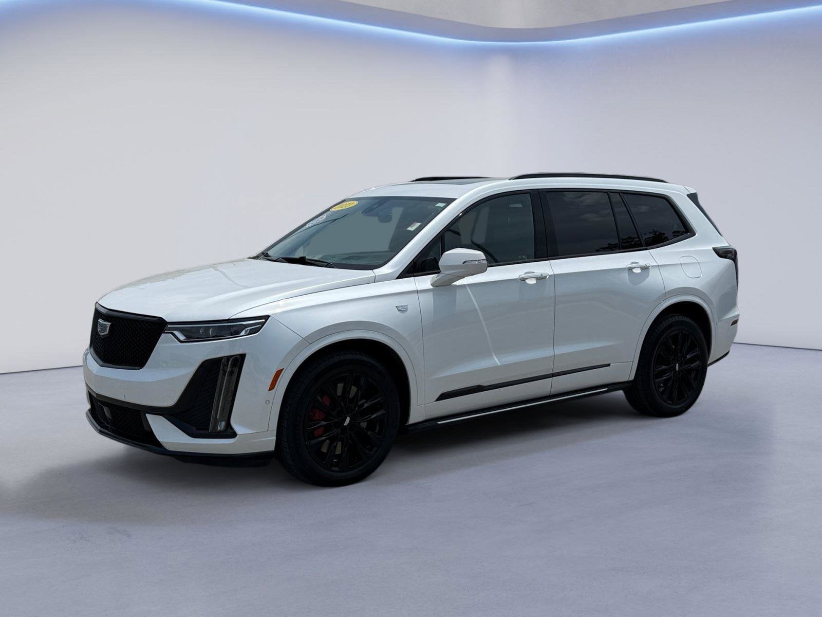 2023 Cadillac XT6 Base