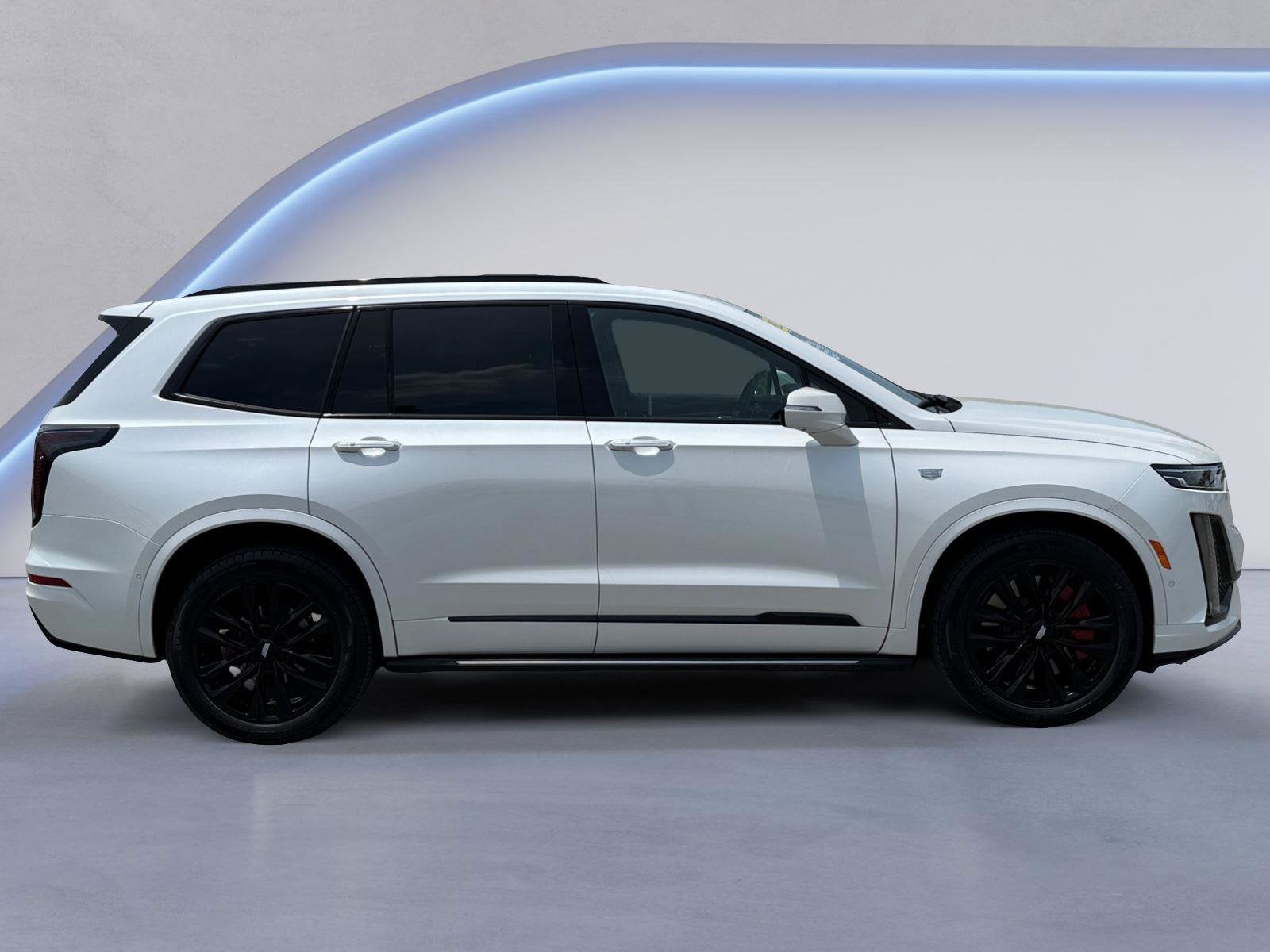 2023 Cadillac XT6 Base